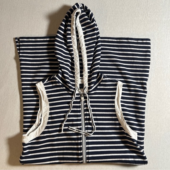 Nautica Navy + White Nautical Zip-Up Beach Cover Up w/ Hood + Pockets, Medium - Picture 3 of 11